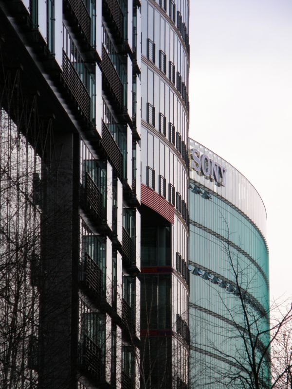 P1236759